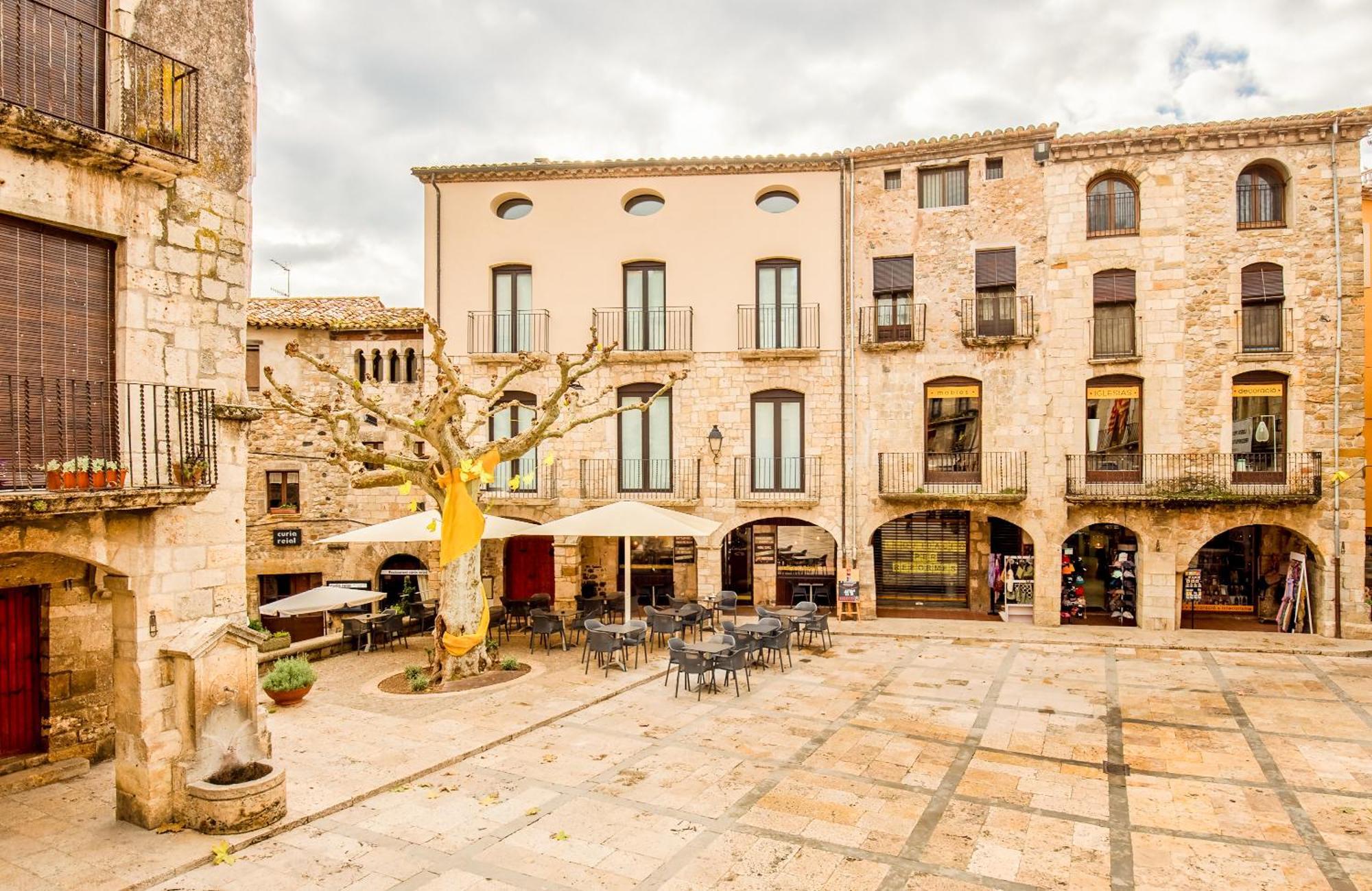 Can Cintet 1 Apartamento En La Plaza De Besalú Exteriör bild