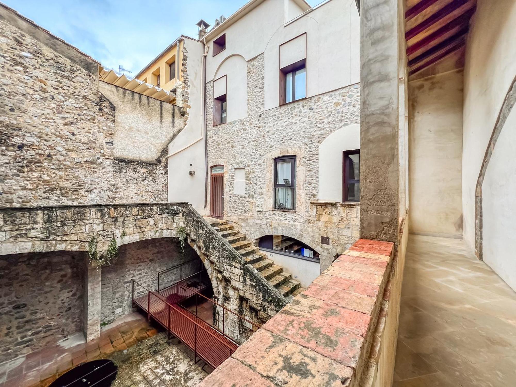 Can Cintet 1 Apartamento En La Plaza De Besalú Exteriör bild