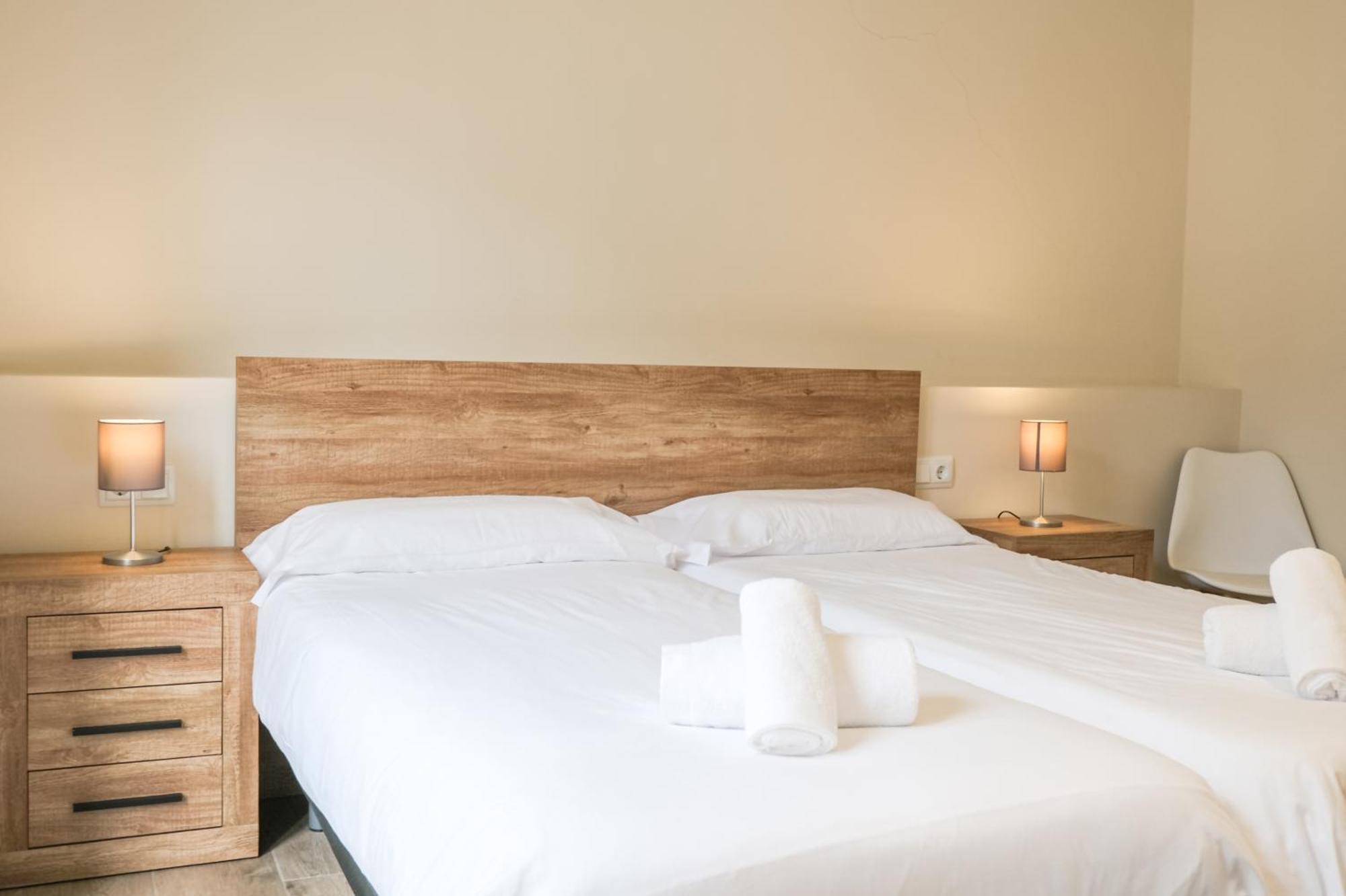 Can Cintet 1 Apartamento En La Plaza De Besalú Exteriör bild